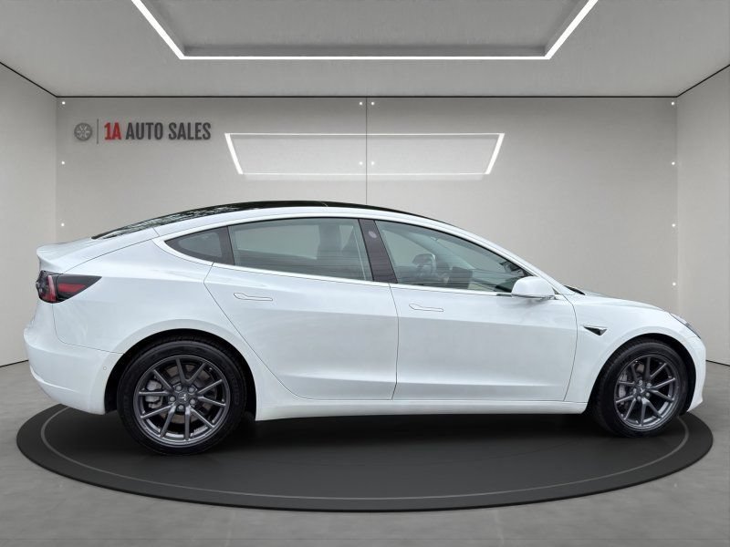 Used 2020 Tesla Model 3 Long Range AWD/4WD image 6