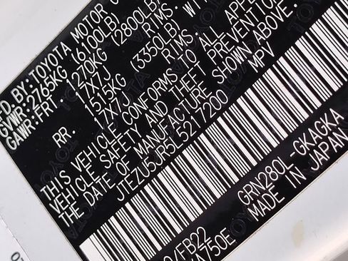 Used 2020 Toyota 4Runner SR5 image 18