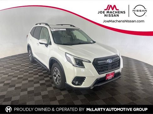 Used 2024 Subaru Forester Premium AWD/4WD image 1