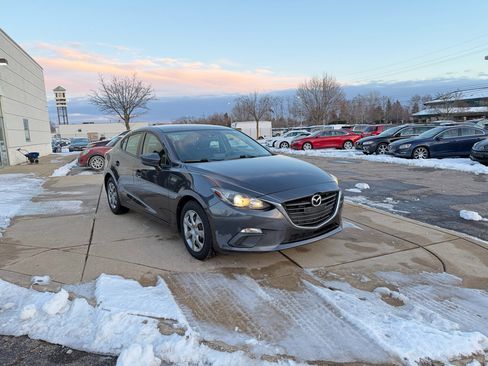 Used 2015 MAZDA MAZDA3 i Sport image 3