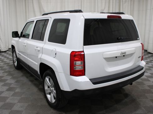 Used 2016 Jeep Patriot Latitude image 23