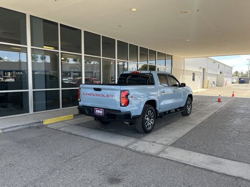 Used 2025 Chevrolet Colorado Z71 w/ Technology Package AWD/4WD image 6