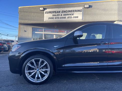 Used 2017 BMW X4 M40i image 11