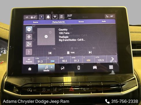 Used 2025 Jeep Compass Limited AWD/4WD image 17