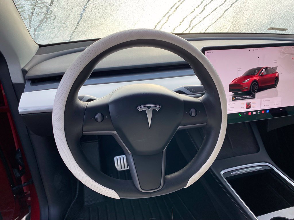 Used 2022 Tesla Model Y Performance AWD/4WD image 6