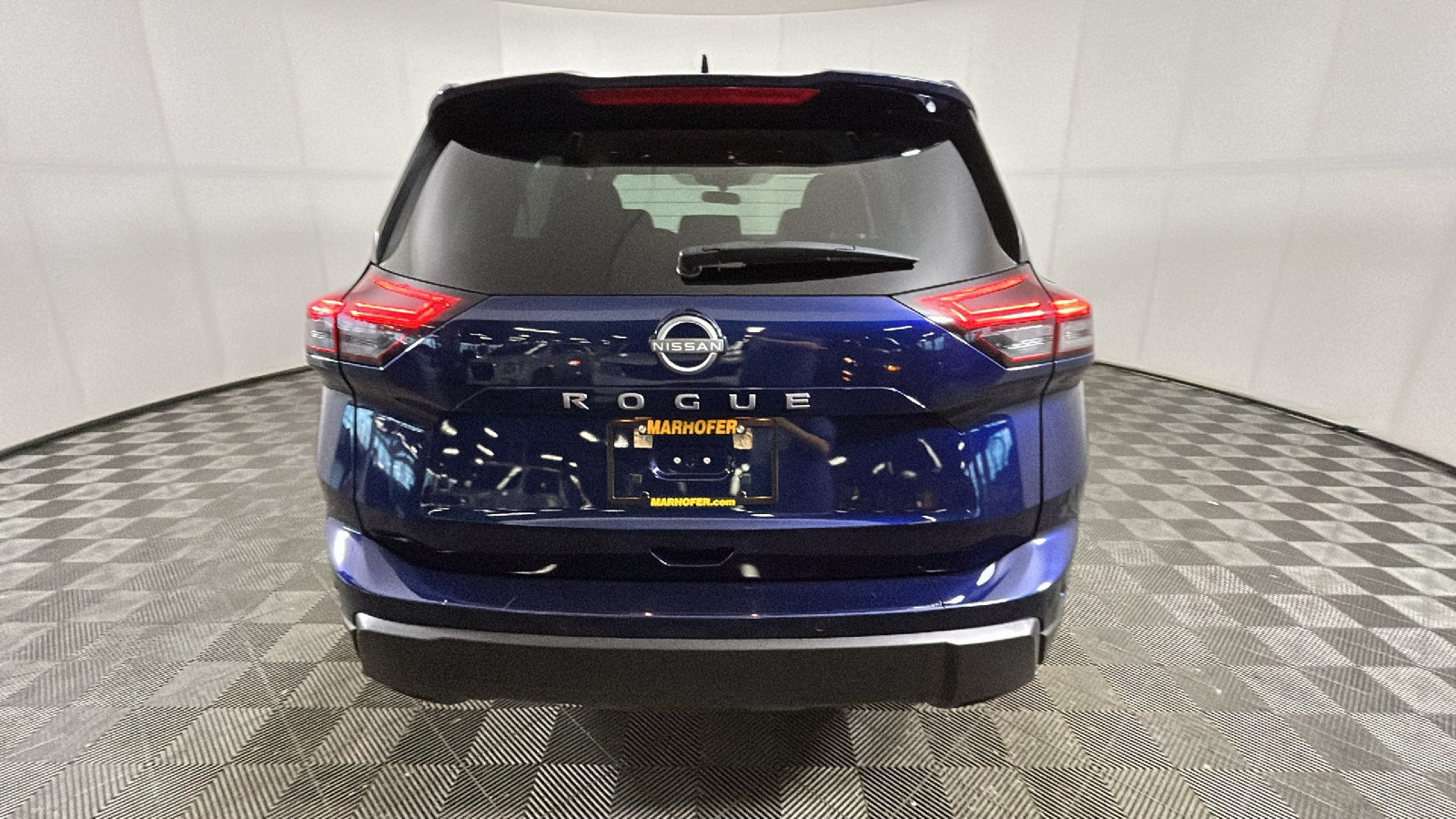 Used 2025 Nissan Rogue SV FWD image 4