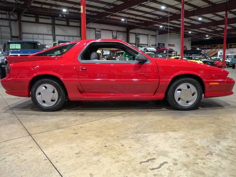 Used 1992 Dodge Daytona ES FWD image 10