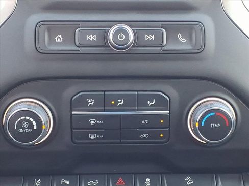 Used 2024 Chevrolet Silverado 2500 Custom w/ Custom Value Package image 23