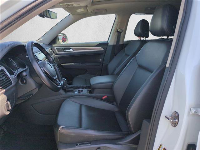 Used 2018 Volkswagen Atlas SEL AWD/4WD image 16