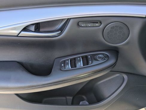 Used 2021 INFINITI QX50 Essential w/ Convenience Package image 18