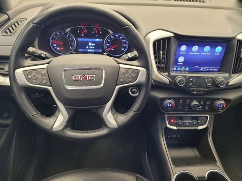 Used 2024 GMC Terrain SLT image 22