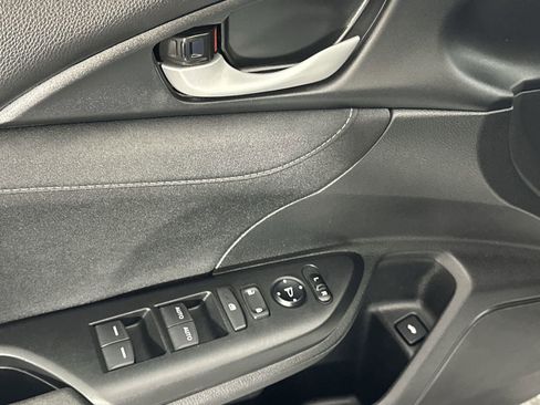 Used 2021 Honda Insight EX image 17