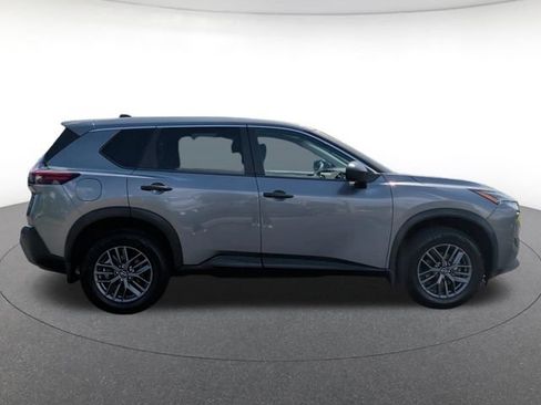 Used 2023 Nissan Rogue S FWD image 7