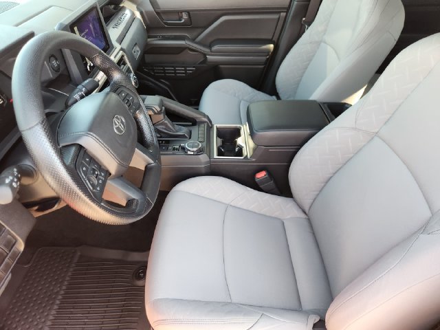 Certified 2026 Toyota Tacoma SR5 AWD/4WD image 13