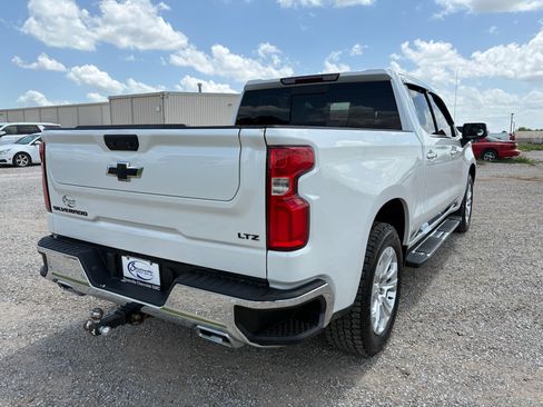 Used 2023 Chevrolet Silverado 1500 LTZ w/ LTZ Premium Package AWD/4WD image 5