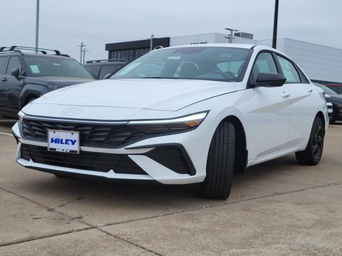 New 2026 Hyundai Elantra Sport FWD image 2