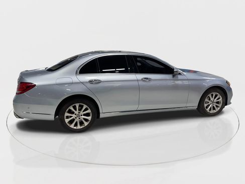 Used 2017 Mercedes-Benz E 300 4MATIC w/ Premium 1 Package image 12