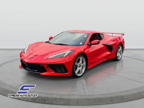 Used 2021 Chevrolet Corvette Stingray Preferred Cpe w/ 2LT image 3