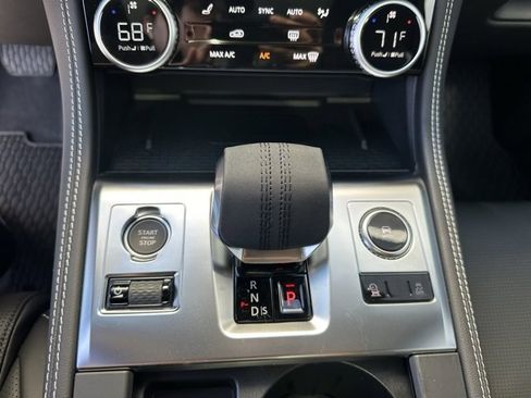 New 2026 Jaguar F-PACE R-Dynamic S image 9