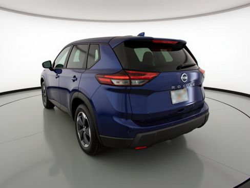 Used 2025 Nissan Rogue SV FWD image 6