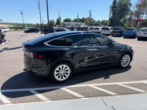 Used 2018 Tesla Model X 75D AWD/4WD image 16