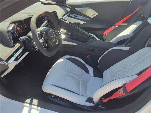 Used 2023 Chevrolet Corvette Stingray Premium Cpe w/ Z51 Performance Package RWD image 15
