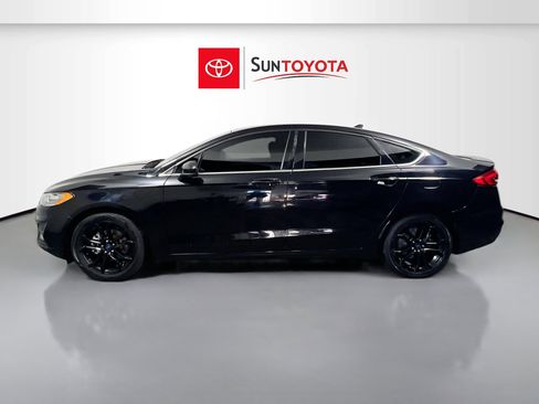 Used 2020 Ford Fusion SE w/ Equipment Group 151A image 7