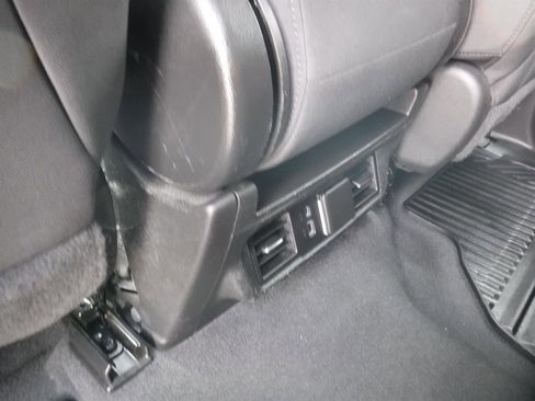 Used 2023 Chevrolet Silverado 1500 LT image 11