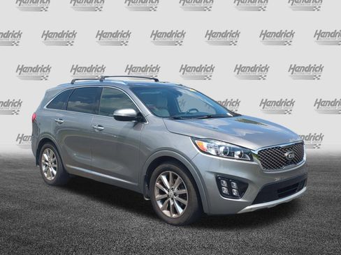 Used 2017 Kia Sorento SX AWD/4WD image 2