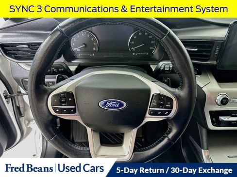 Used 2021 Ford Explorer XLT w/ Equipment Group 202A AWD/4WD image 14