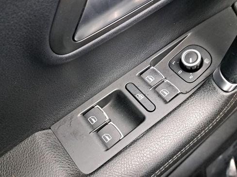 Used 2009 Volkswagen CC VR6 Sport image 26