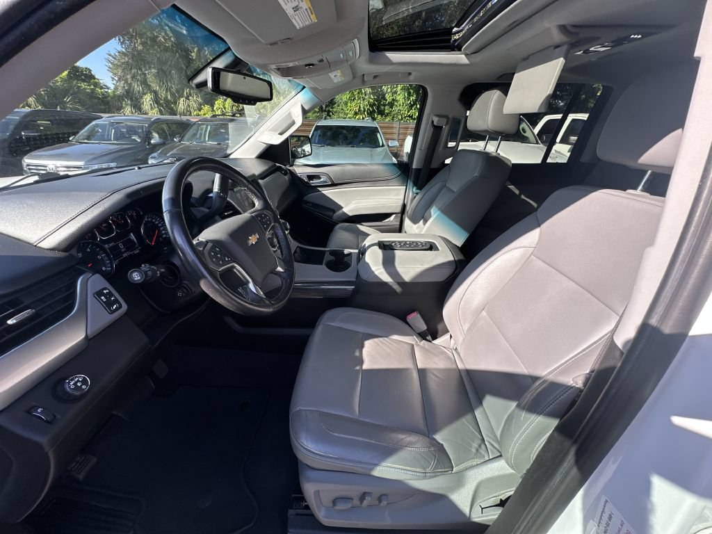 Used 2019 Chevrolet Suburban LT RWD image 8