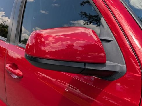 Used 2021 Toyota Tacoma SR5 RWD image 12