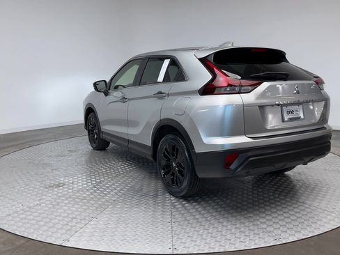 Used 2022 Mitsubishi Eclipse Cross LE AWD/4WD image 6