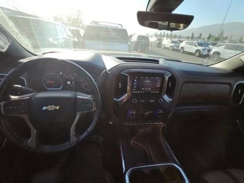 Used 2021 Chevrolet Silverado 1500 High Country w/ Technology Package AWD/4WD image 3