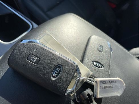 Used 2021 Kia Telluride EX w/ EX Premium Package AWD/4WD image 33