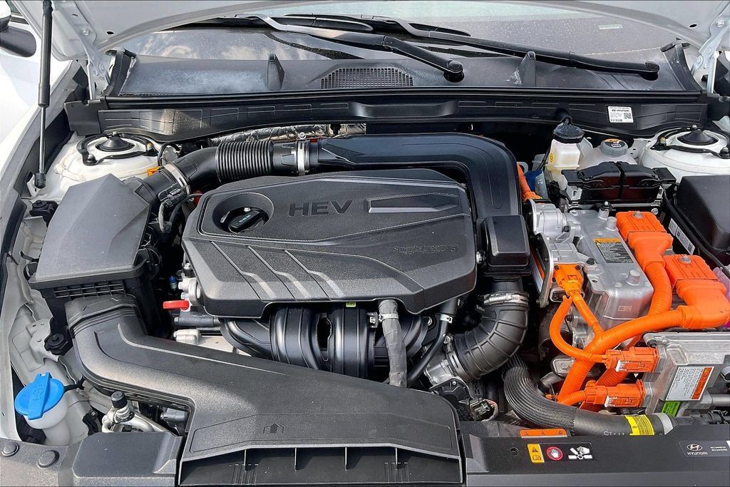 Used 2026 Hyundai Sonata Blue FWD image 9