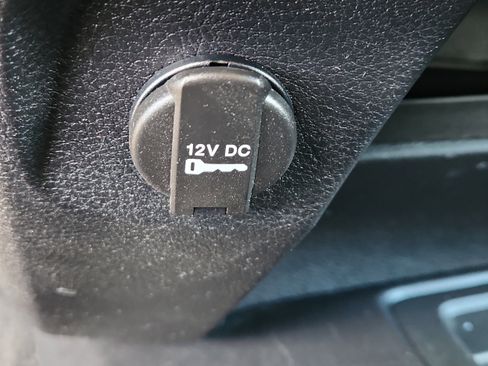 Used 2017 RAM 2500 Tradesman w/ Chrome Appearance Group AWD/4WD image 21