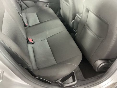 Used 2015 Ford Focus SE FWD image 12