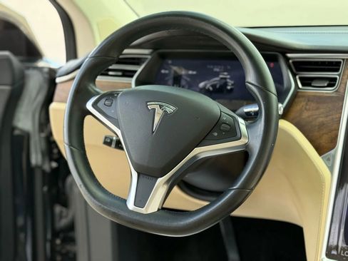 Used 2016 Tesla Model X 75D image 31