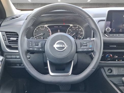 Certified 2024 Nissan Rogue SV w/ SV Premium Package FWD image 21
