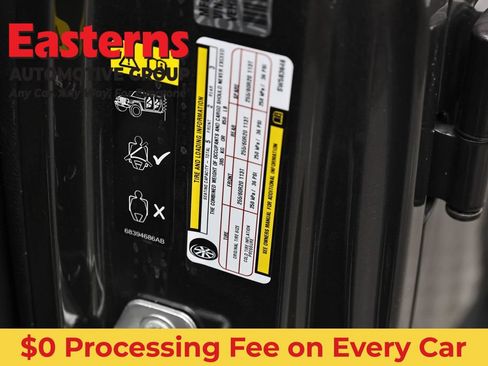 Used 2025 Jeep Wrangler Unlimited Sahara AWD/4WD image 31