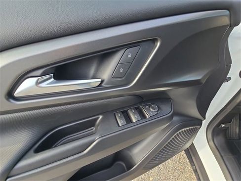 New 2026 Chevrolet Equinox EV LT w/ LPO, All-Weather Mat Package image 24