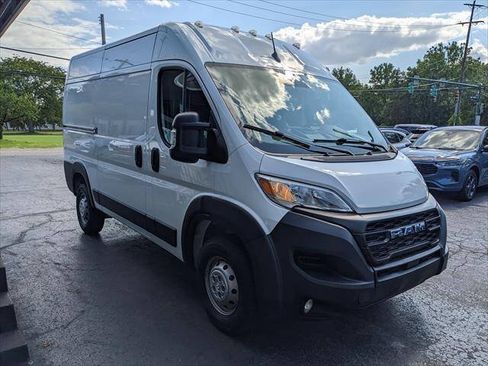 Used 2024 RAM ProMaster 1500 w/ Convenience Group FWD image 4
