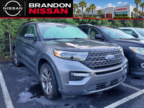 Used 2022 Ford Explorer XLT w/ Equipment Group 202A RWD image 1