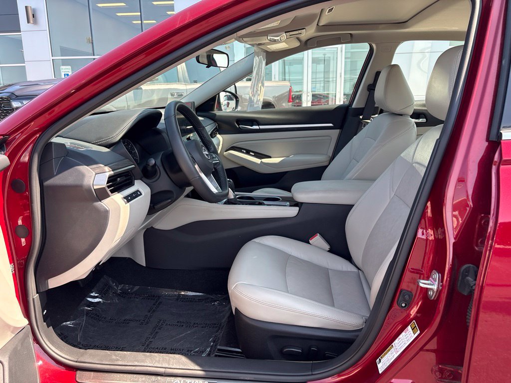 Used 2023 Nissan Altima 2.5 SL AWD/4WD image 17