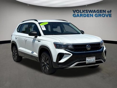 Used 2023 Volkswagen Taos S w/ Driver Assistance Package FWD image 2