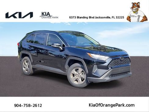 Used 2023 Toyota RAV4 XLE w/ Convenience Package FWD image 1