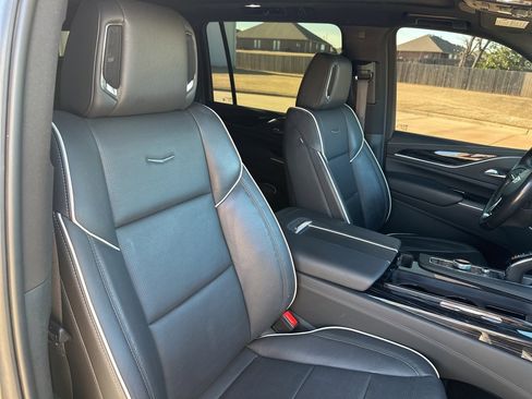 Used 2022 Cadillac Escalade ESV Sport w/ Touring Package image 52