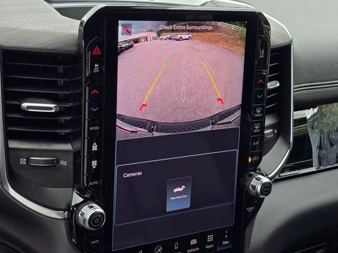 New 2026 RAM 1500 Laramie AWD/4WD image 8